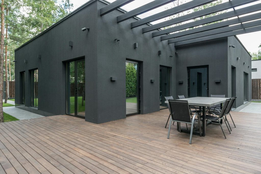 Terrasse i tre eller kompositt? Fordeler og ulemper